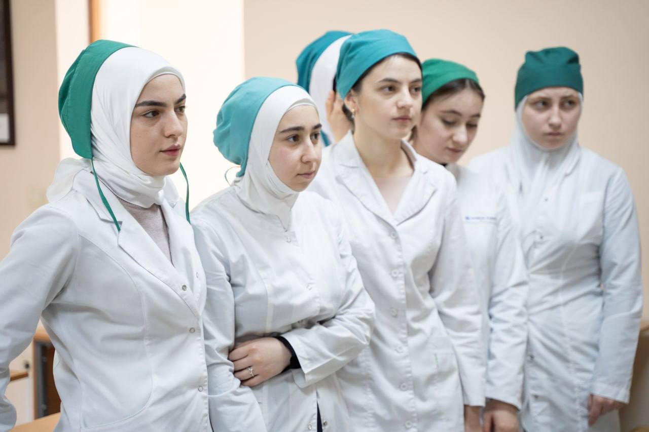 Мастер-класс прошел в рамках цикла мероприятий посвященных Дню фельдшера.