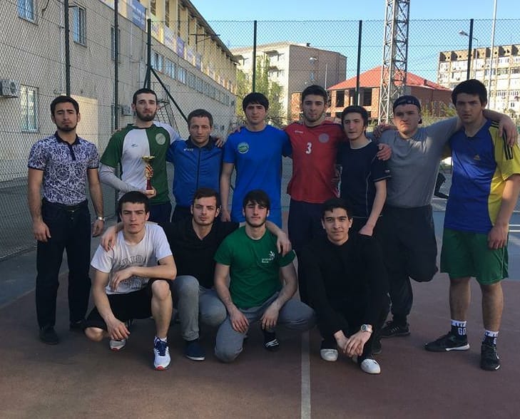 Первые места в соревнованиях по волейболу