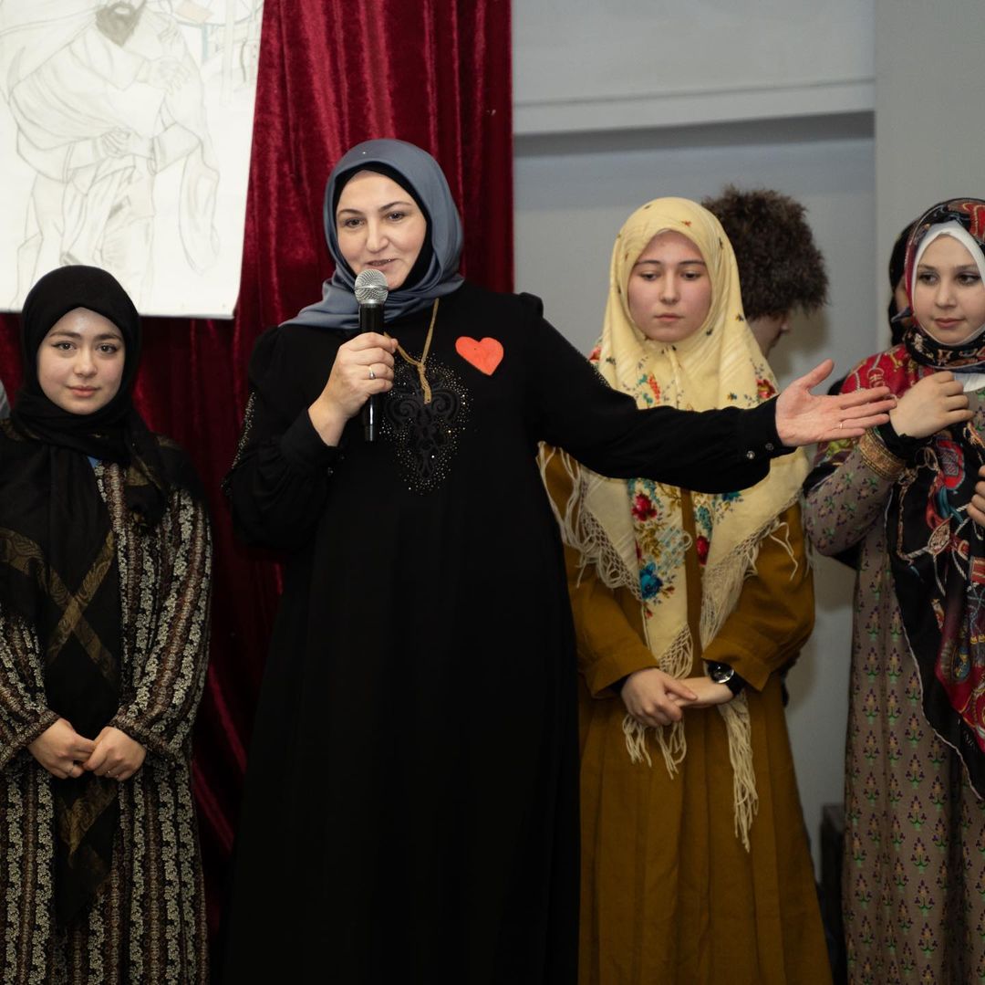 Поэма «Тучи покидают небо»,