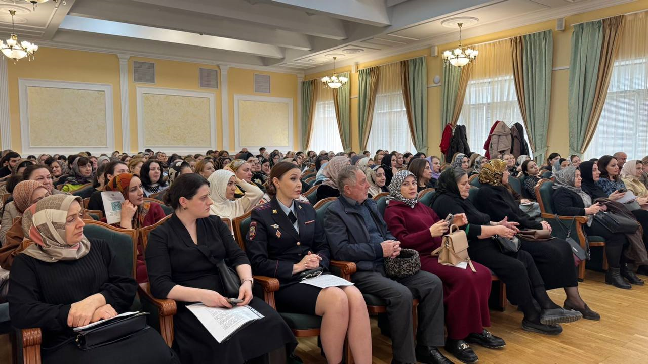 Представители МК им. Башларова приняли участие в семинаре по социально-психологическому тестированию