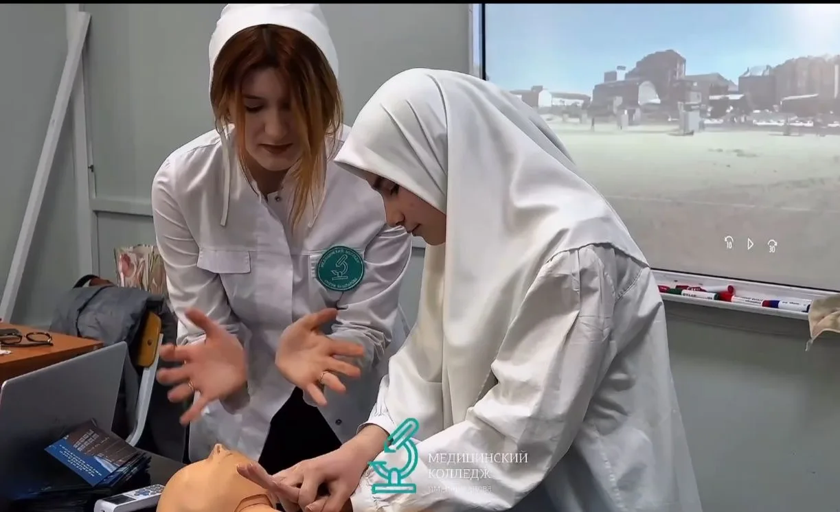 Профориентационная встреча школьников с представителем Центра карьеры в Махачкале