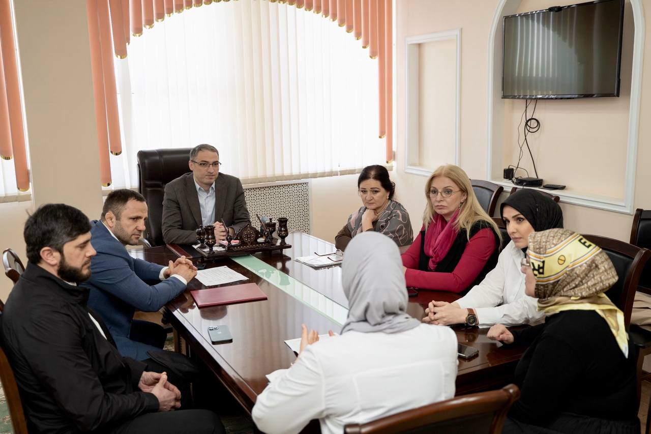 Состоялось подписание Соглашения о сотрудничестве между Управлением спорта, туризма и работы с молодежью Администрации г. Махачкалы и МКИБ