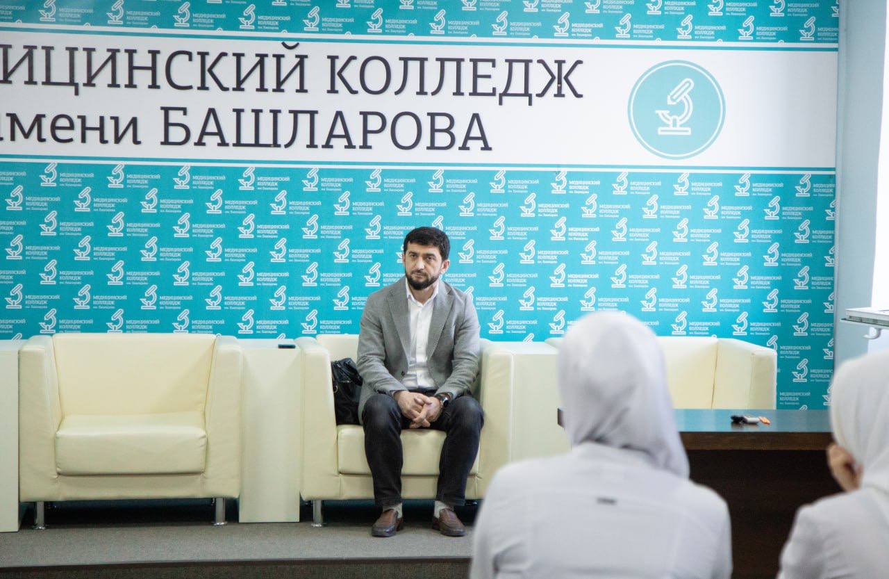 Встреча с кардиоангиохирургом  Асланбеком Дубаевым.